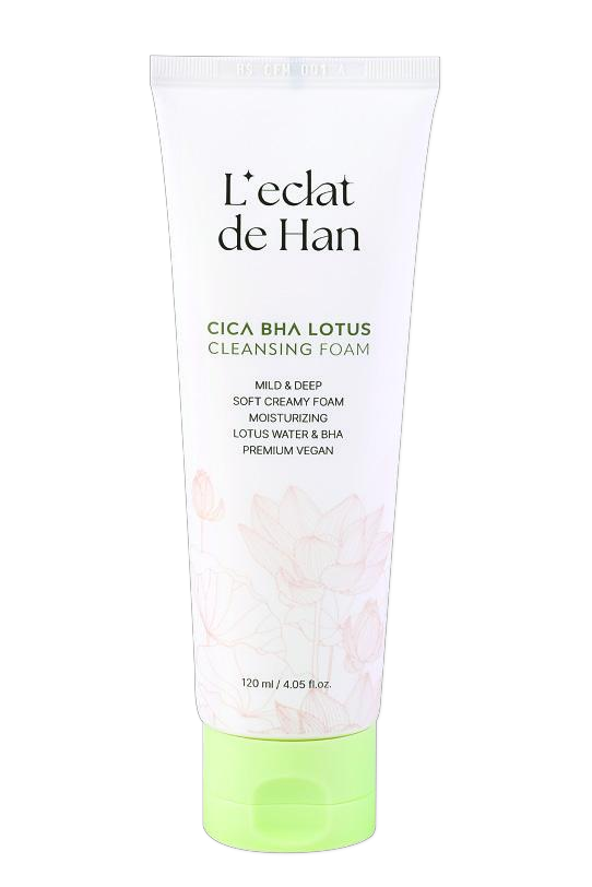 CICA BHA LOTUS CLEANSING FOAM, tuýp trắng với nắp xanh lá
